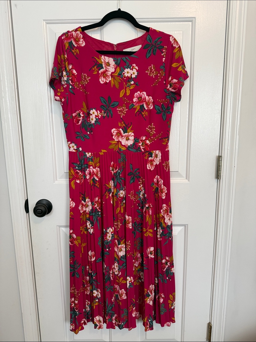 LOFT Magenta Floral Short-Sleeve Pleated Midi Dress